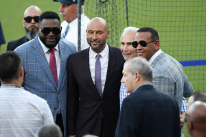 '90세 레전드'의 표정도 얼어붙었다, WS 판도 뒤집은 겁없는 루키...