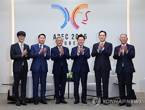 엔비디아, 韓에 GPU 26만장 푼다…삼성·SK·현대차와 'AI 동맹'(종합)