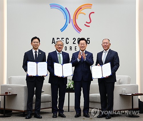 李대통령, 젠슨 황에 "엔비디아 韓투자 전폭지원…성공 확신"
