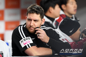 24억원 외인 사라질 뻔 했다고?…이제는 웃을 수 있다, 