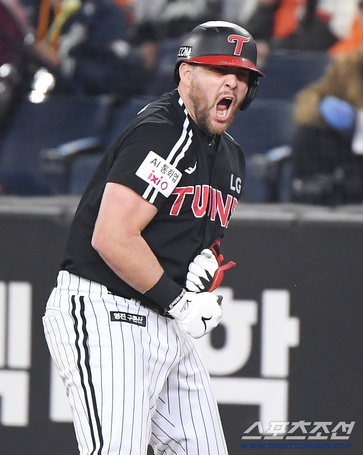 24억원 외인 사라질 뻔 했다고?…이제는 웃을 수 있다, "마지막 순간에…