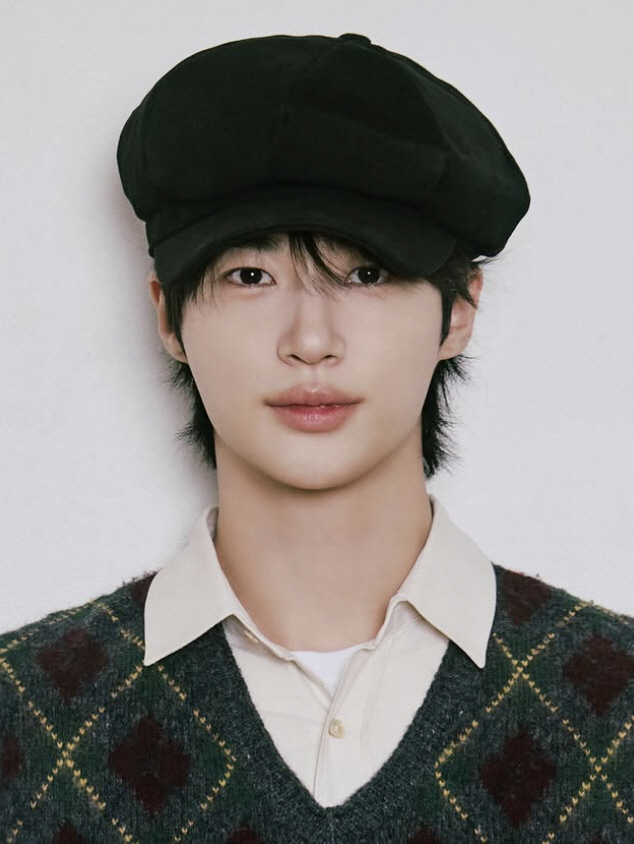 변우석 ‘34세 생일날’ 직접 올린 사진 공개…아이돌 비주얼 실존