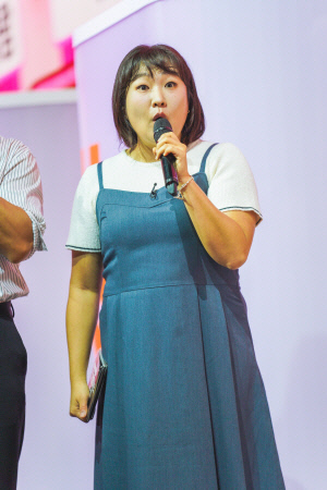 이수지, 부캐가 대체 몇 개야...이번엔 '연애 성공녀' 