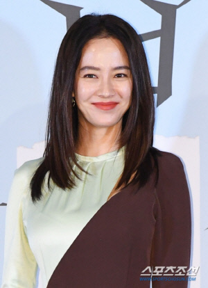 송지효, '하루 1개 팔리던' 속옷 사업 대박났다 