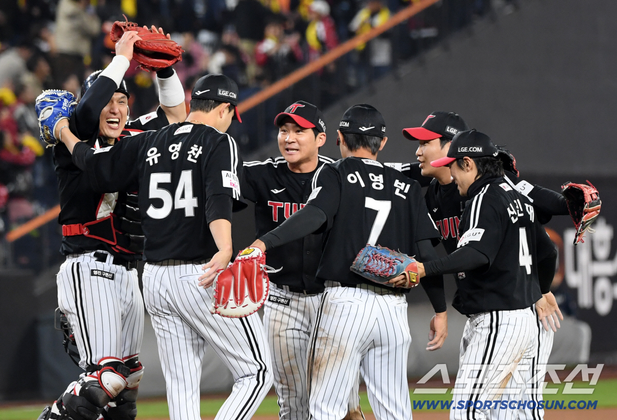'압도적인 힘으로' → 야구의 '기본 논리' 무시한 LG의 불빠따 차력쇼