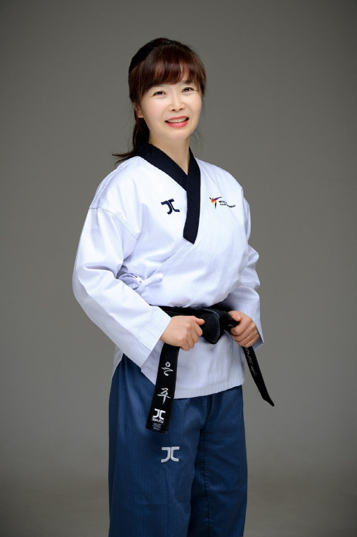 강호체육관 누적 교육생 2,000명 돌파 ··· 교육생 중 1단 이상 유단자 30% 이상