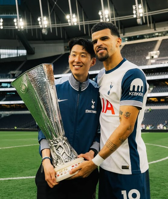 "손흥민에 부탁해봐" 프랭크 '우승' 공약했지만 '또또' 부상 눈물…'뉴…