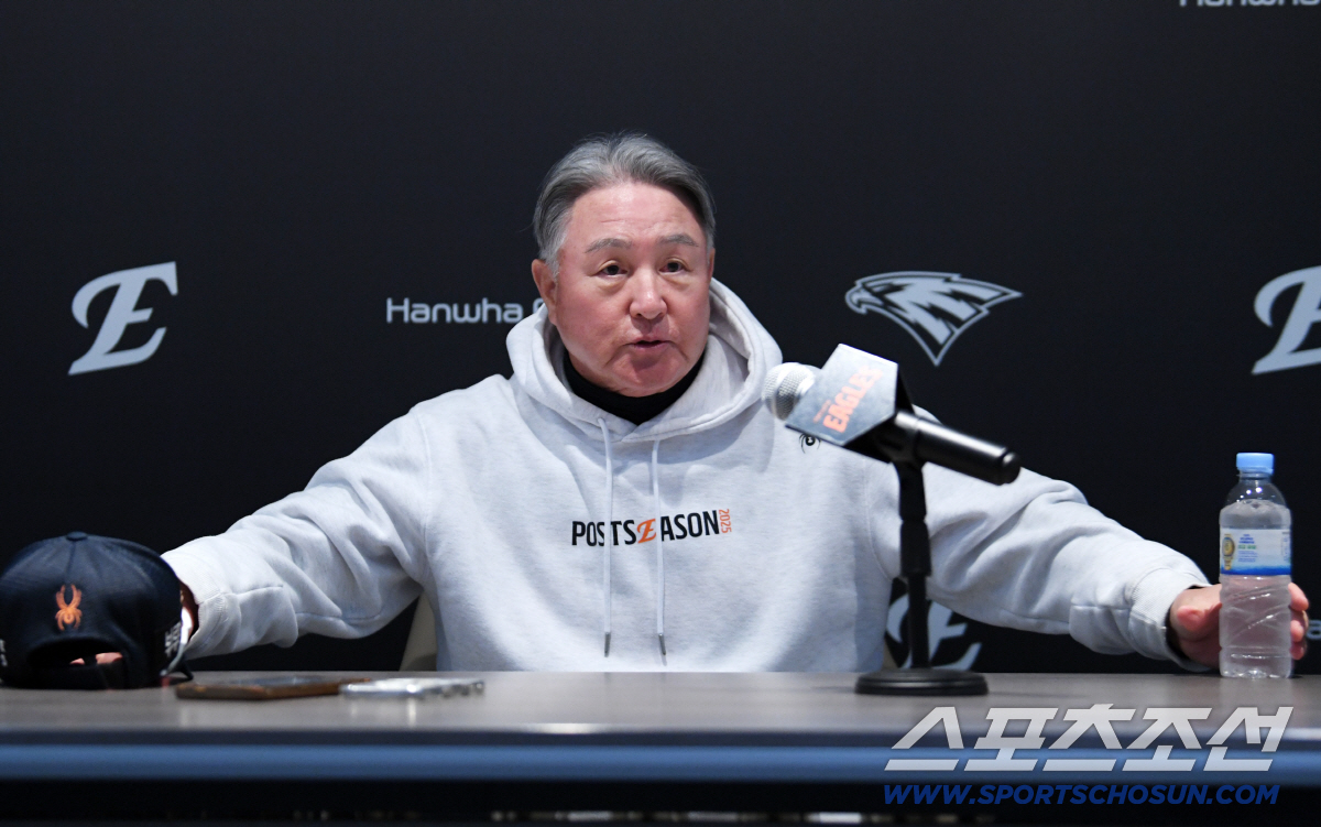 [포토] 김경문 감독 '총력전 예고'