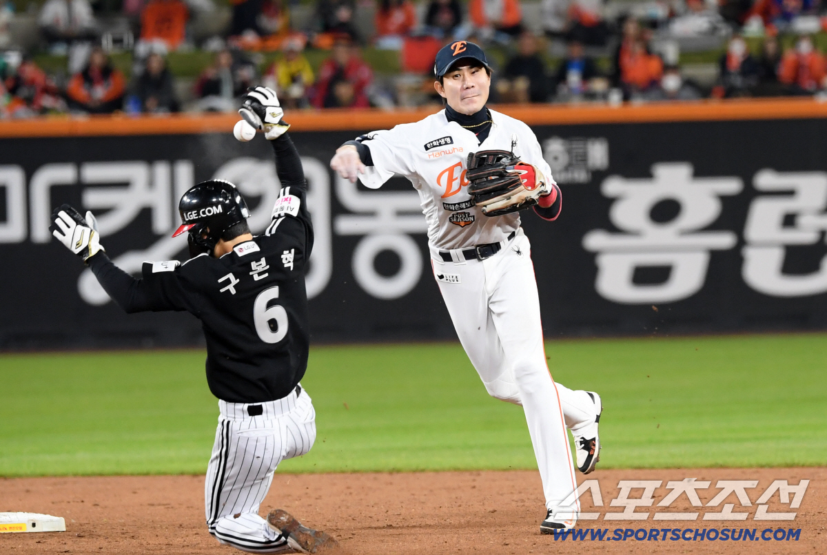 '나 한번만 살려줘라' 병살타에 맘졸였던 박해민의 눈물. "내가 생각해도…