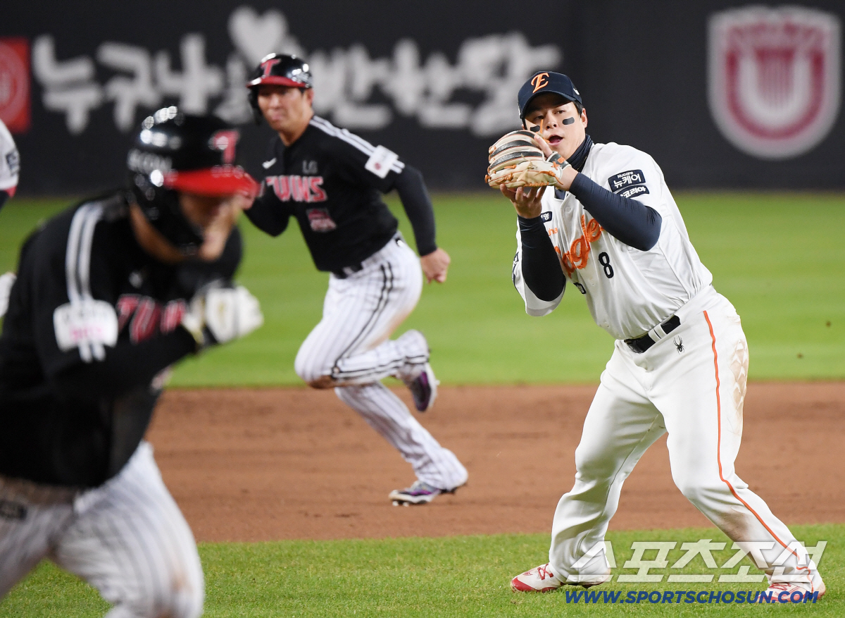 [포토] 노시환, 빠르게 홈으로