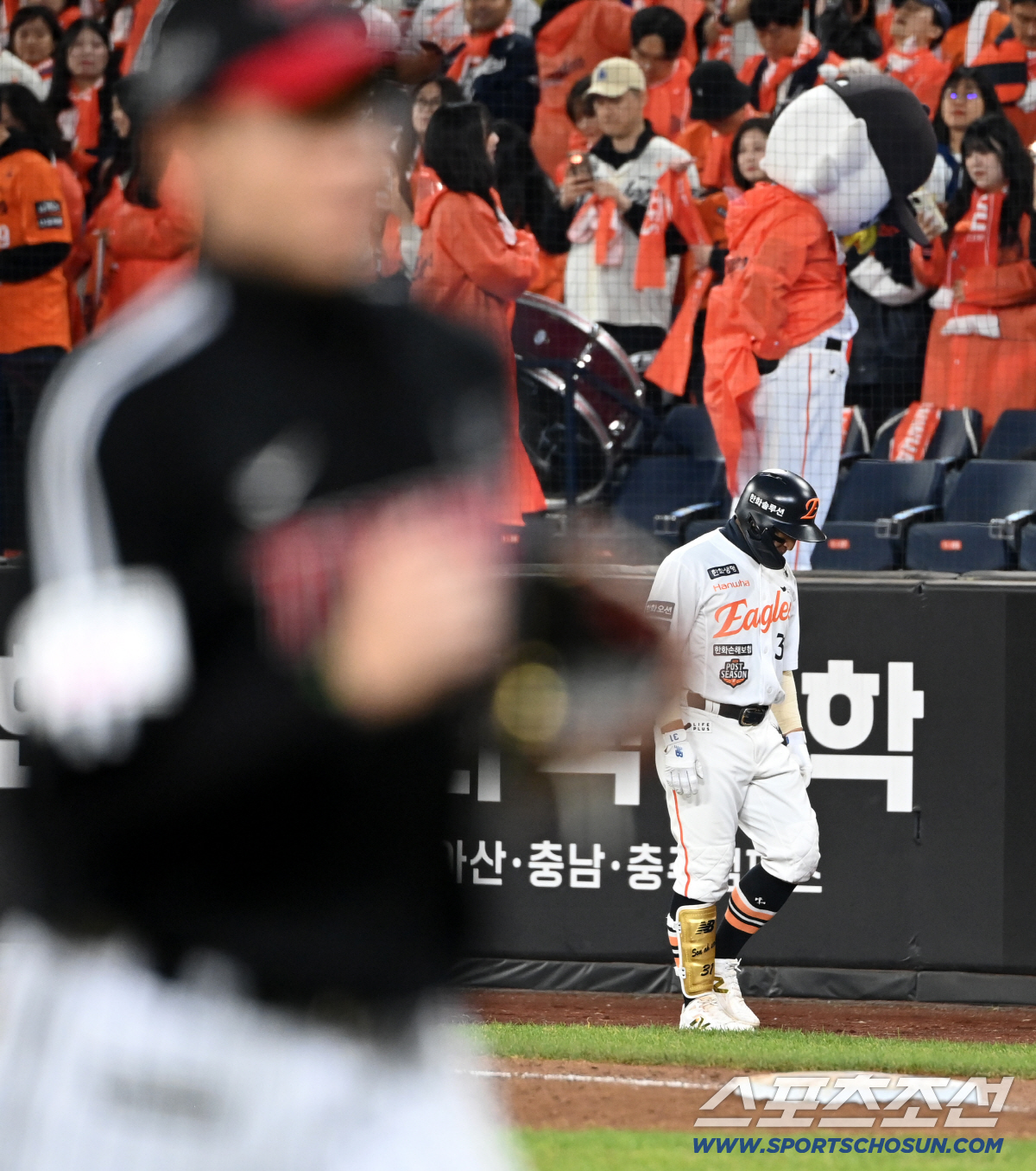 [포토] 손아섭, 아쉬운 병살