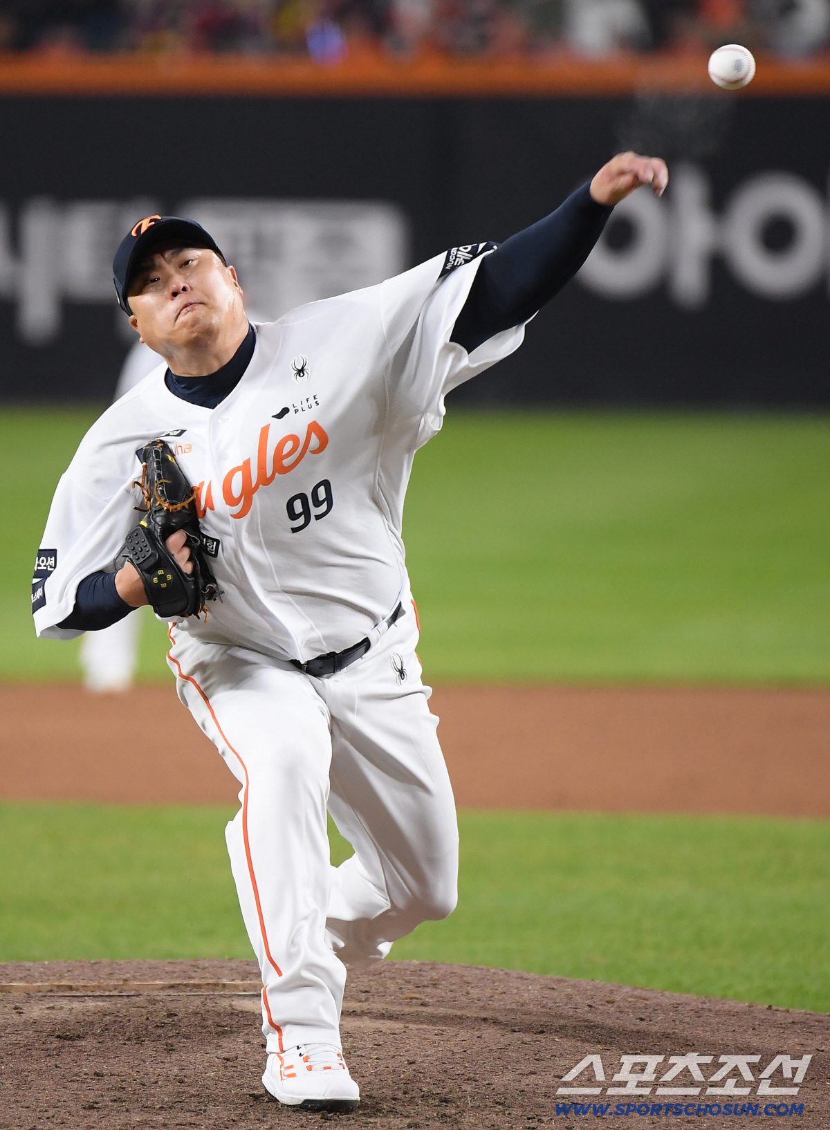 '2025 최강팀은 LG 트윈스' 4승1패 징검다리 우승, V4 완성. …