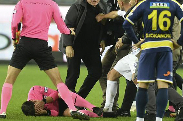 [공식발표]"김민재 어떻게 살아남았나" 튀르키예 축구 발칵, '베팅스캔들…