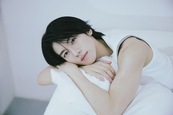 뉴비트 홍민성, 개인 티저 영상 공개..소년미·카리스마 극과 극 매력