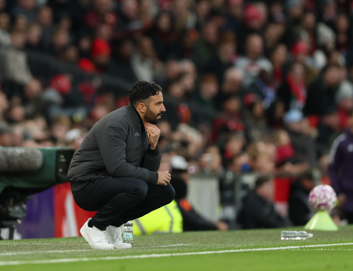 '이게 다 손흥민 때문' 완벽 부활 아모림의 고백, "유로파 우승 실패 후 잘리는 줄 알았다"