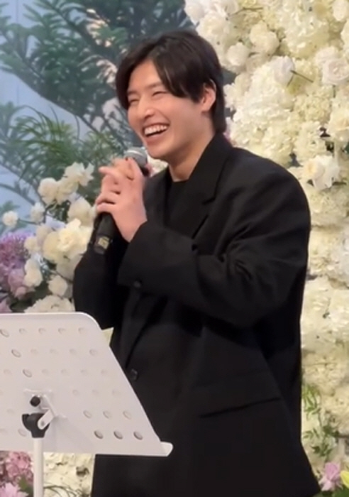 강하늘 뜨자 결혼식장 발칵…‘다정한 오빠美’에 하객들 울컥