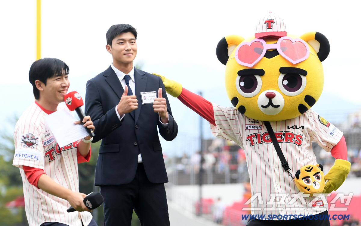 '단장 불참 예고' FA 유출 대비 KIA, 오키나와행 30명 확정…신인…