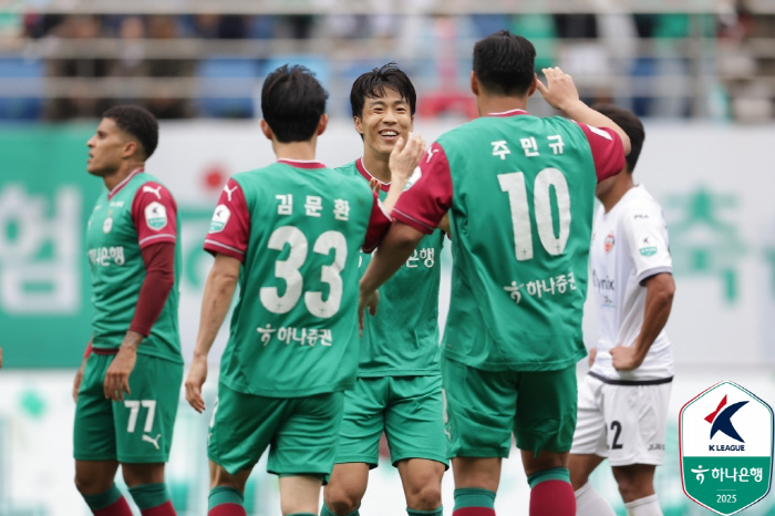 [K리그1 리뷰]'가을 마사 결승골' 대전 4연승 폼 미쳤다! 서울 3-…
