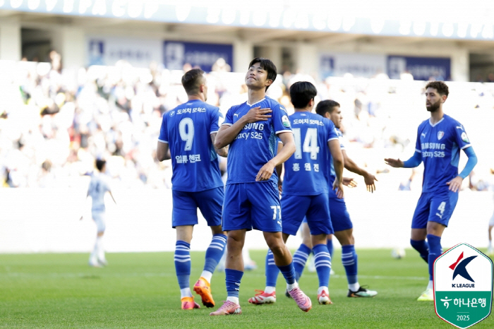 [K리그2 리뷰]"K리그1 떨고있니" 공룡 수원 삼성, 충북청주전 2-0…