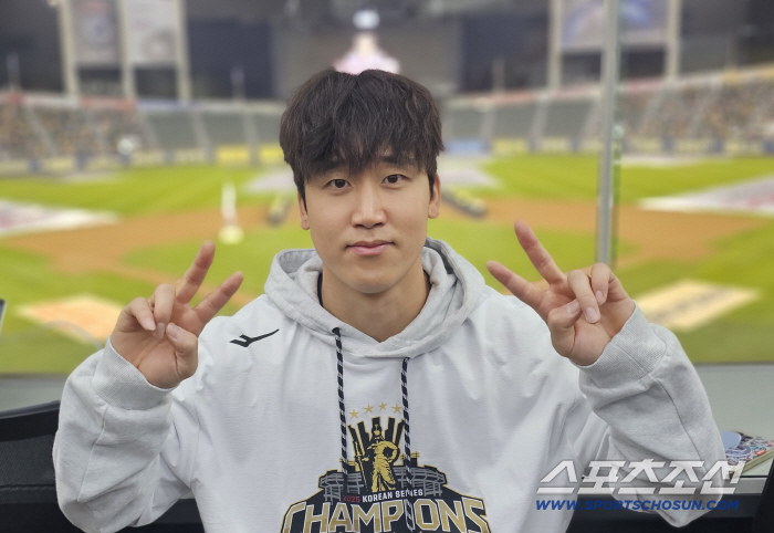 한국시리즈 우승했는데 이율예 장군님 잊지 않은 구본혁. "DM? 마무리캠프 중이셔서..."[잠실 코멘트]