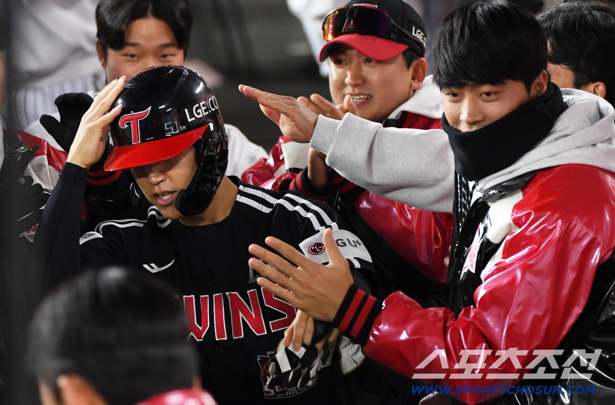 한국시리즈 우승했는데 이율예 장군님 잊지 않은 구본혁. "DM? 마무리캠…