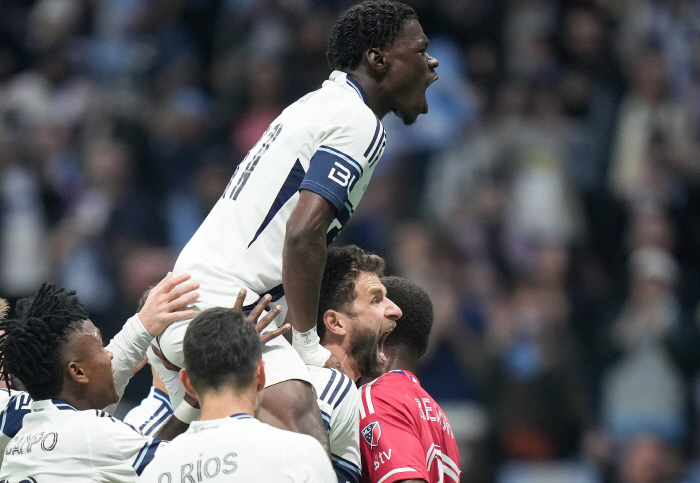 "손흥민 능가했다" MLS 데뷔 7경기만에 메시-SON 뛰어넘다니…페널티킥 6골은 '함정'