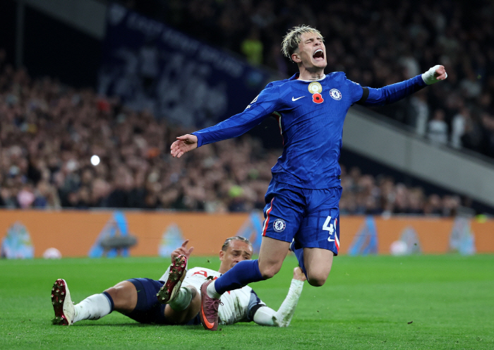 "범인은 손흥민 7번 후계자" 런던더비서 극악의 경기력, 'xG 0.05'토트넘, 첼시에 0-1 패→프랭크 '분노의 물병킥'