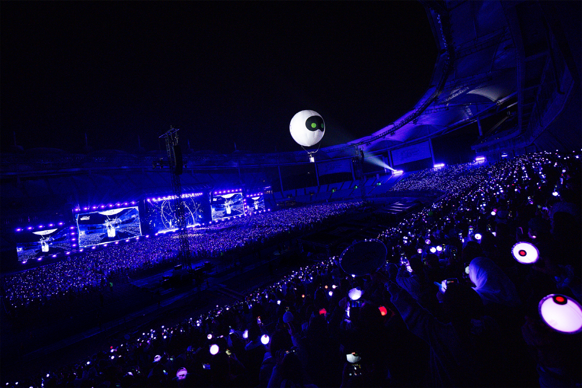 BTS 진, 앙코르 팬콘서트 피날레…제이홉·지민·뷔·정국 지원사격, 완전…