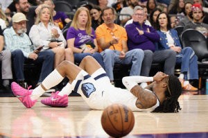 총기사고 2차례. 잠잠했던 '코트 악동' 자 모란트. 이번에는 코칭스태프 비판. 1경기 출전 정지, 약 3억7000만원 벌금