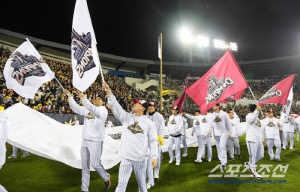 23년 우승뒤 3위. 25년 우승 뒤엔? 왜 왕조 기틀 잡혔다고 하나[LG 우승]