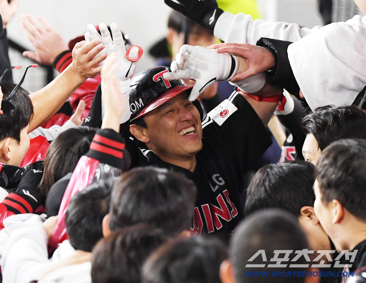 LG 살린 기적의 4차전 9회 비하인드 "1-4로 졌으면 우리 5차전도 …