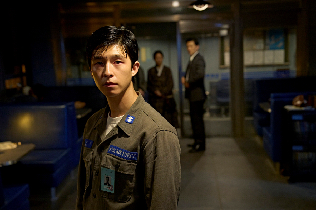 [SC인터뷰] "박해일 선배와 닮았다고요?"…'굿뉴스' 홍경에 이런 얼굴…