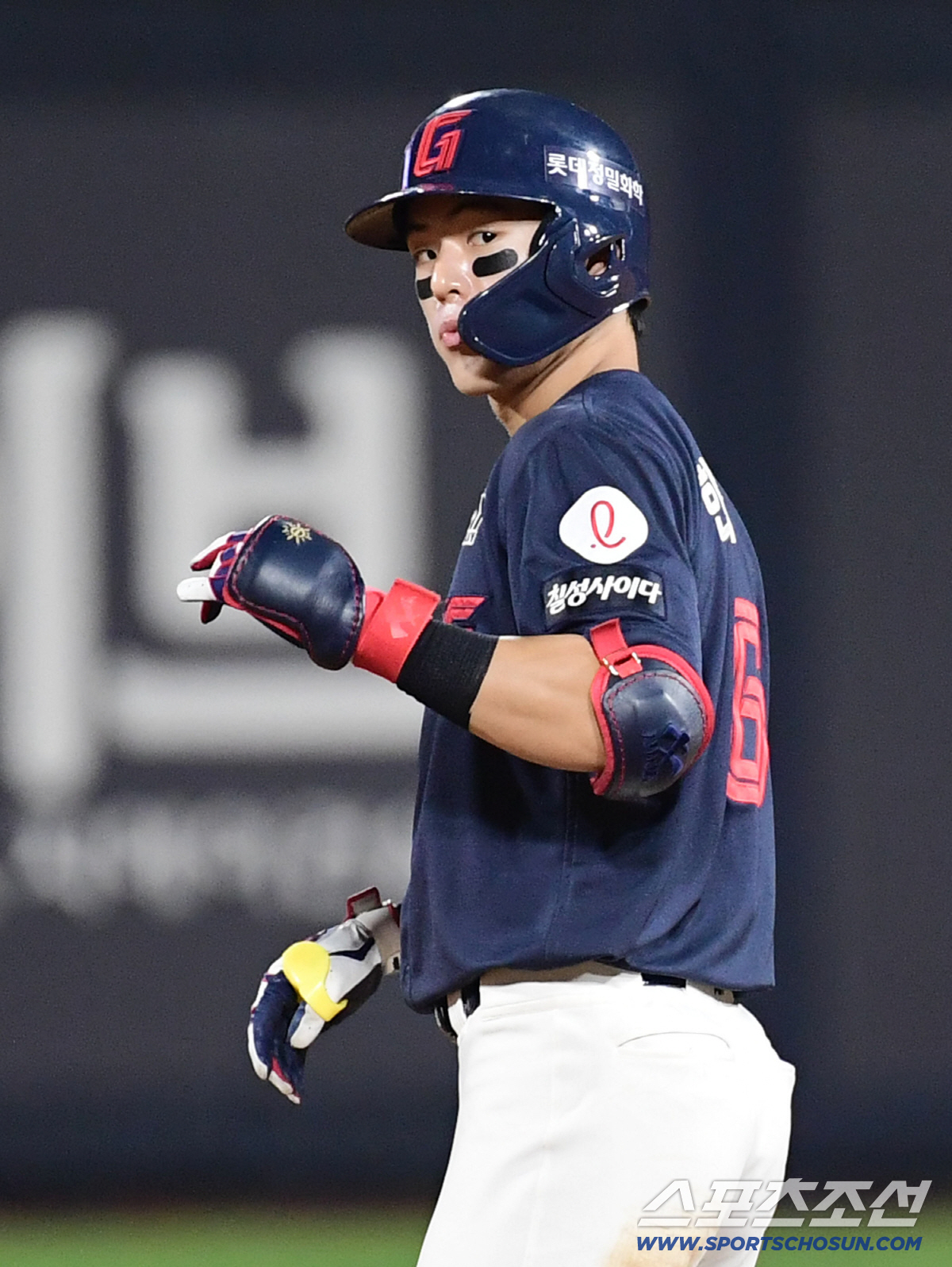 '82G 던진 투수가 있으니까' 과부하 피할 수 있을까? 롯데, 마캠서 …