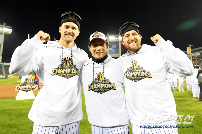 톨허스트 1차전, 1점차에 추격조 투입. 한국시리즈라고 그냥 총력전이 아니었던 염갈량의 전략[LG 우승]