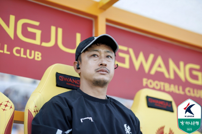 "감독실은 이정효 감독님을 위한 공간"…사전 인터뷰 장소 변경에서 드러난…