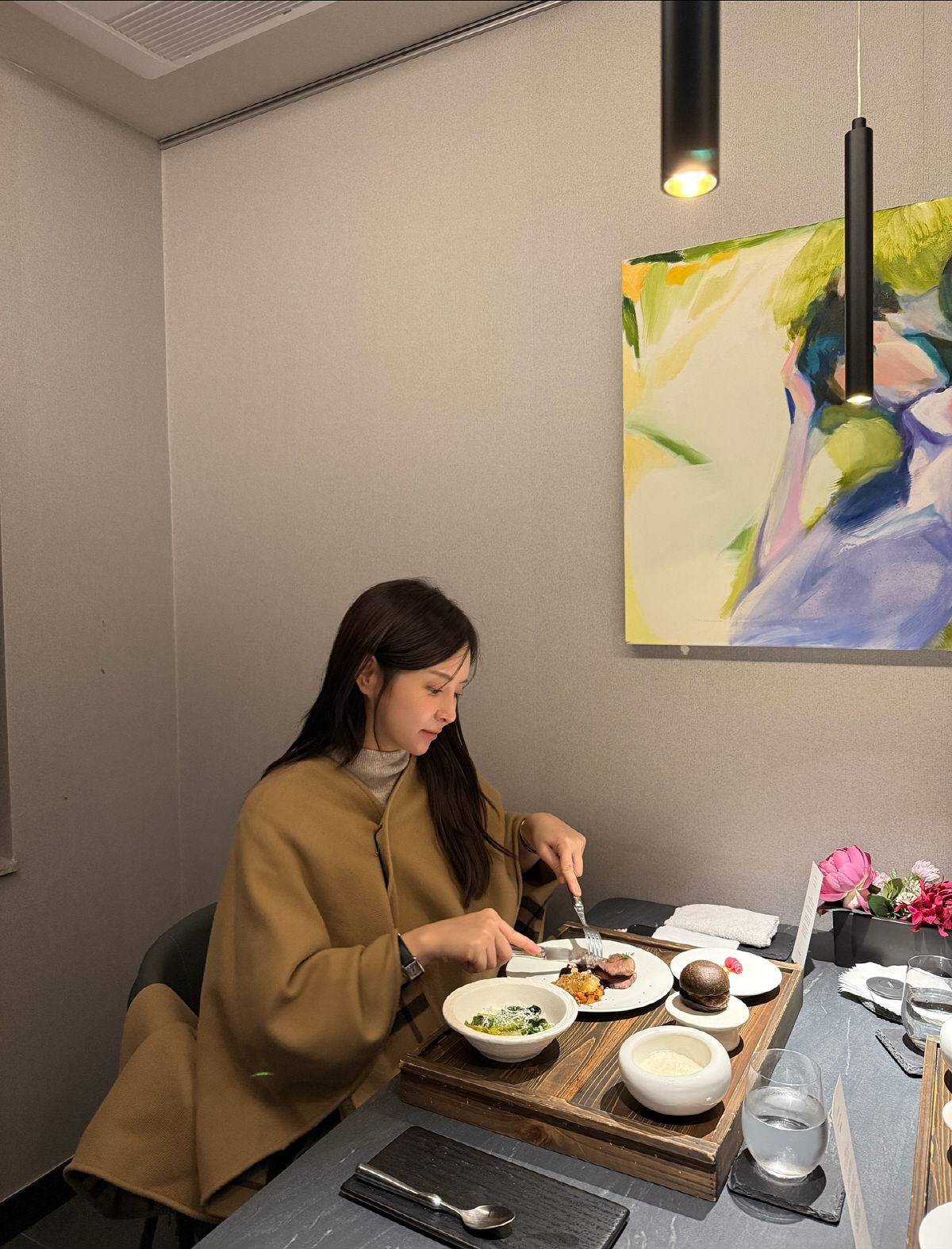 '임신 22주' 은가은, 통통해진 얼굴 자랑…♥박현호와 고급 레스토랑 데…