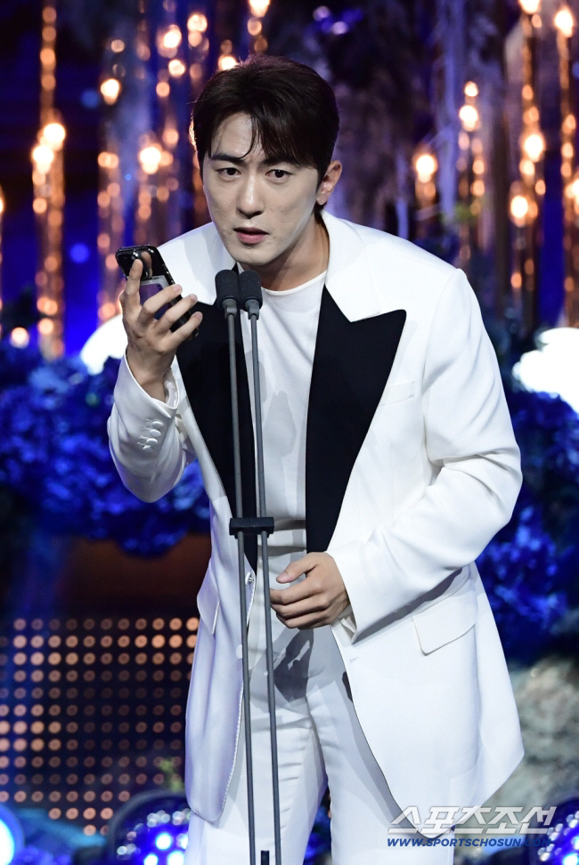 김원훈, '유튜브계 유재석' 부작용 고백 "후배에 月300씩 써..스트레…