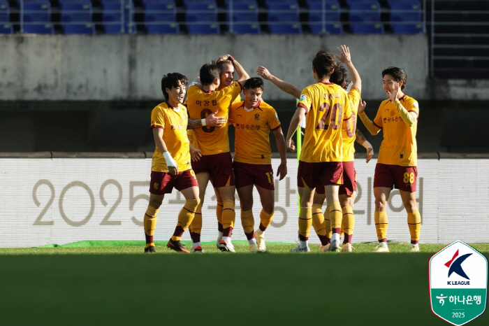"제주가 힘 빠지는 후반을 노렸다" 마철준 코치가 밝힌 '정효 매직'의 …