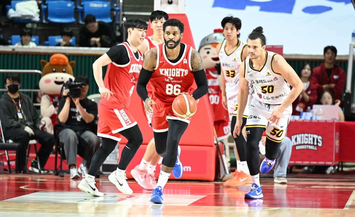 [현장리뷰]'칼 타마요+아셈 마레이 39점 합작' 창원 LG, '김낙현 …