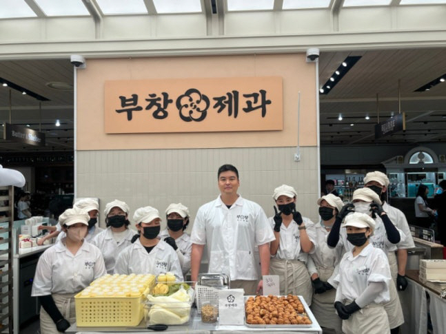 “젠슨 황 형님, K-호두과자 맛보시죠” ‘조혜원♥’ 이장우, APEC …