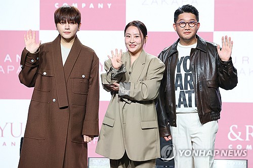 신곡 '스테이' 낸 어반자카파 "수지를 뮤즈 삼아 노래 만들었죠"