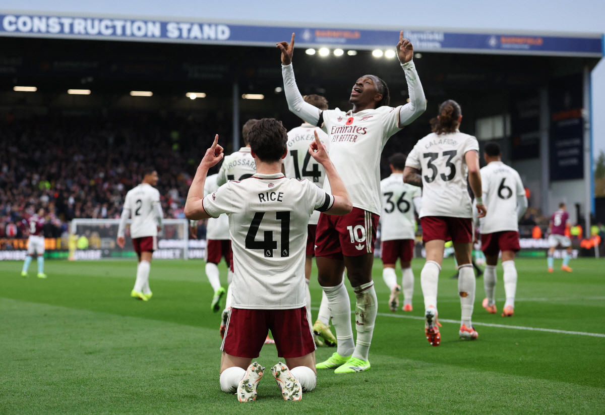 '英 BBC도 환호' 손흥민도 사람인데...SON 1대1 미스 '충격 저…