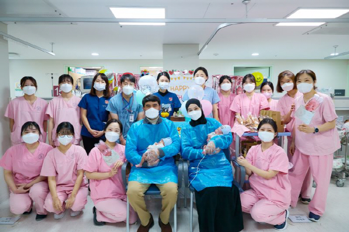 우즈벡 초극소 저체중 쌍둥이, 한국 의료 기술로 살렸다