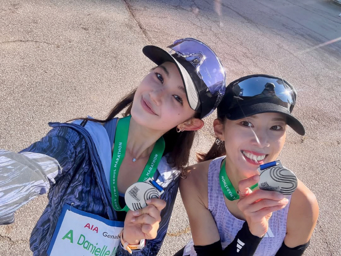 뉴진스 다니엘, 어도어에 패소 후 첫 근황…살 빠진채 밝게 웃었다[SC이…