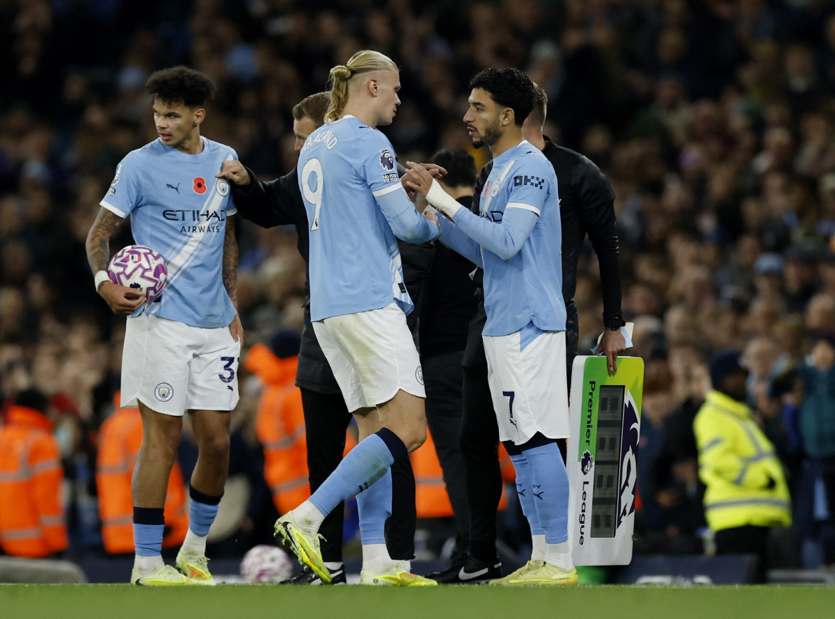 "미안! 난 인간이 아닌 로봇이야" 'BBC' 경악, 홀란의 '기절초풍'…