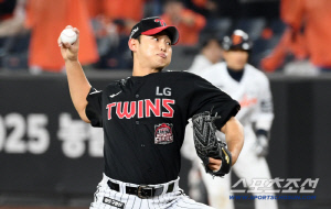 10순위면 어때? 데뷔 해에 KS 우승 반지라니…