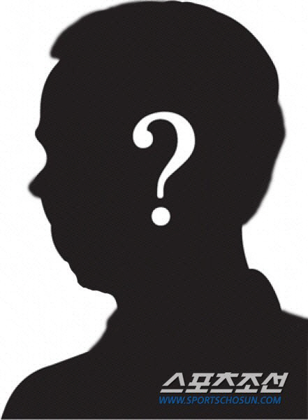 뮤지컬 배우 A씨, 여친 폭로로 '유흥업소 의혹' 확산…"허위사실 법적 …