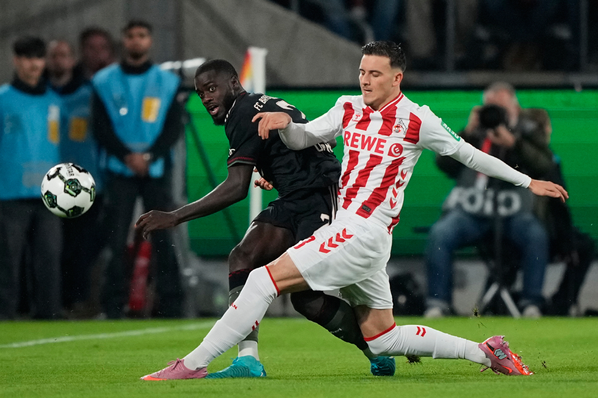 영국 독점! '김민재 초대박 희소식'→리버풀+첼시, 'DF 영입 경쟁' …