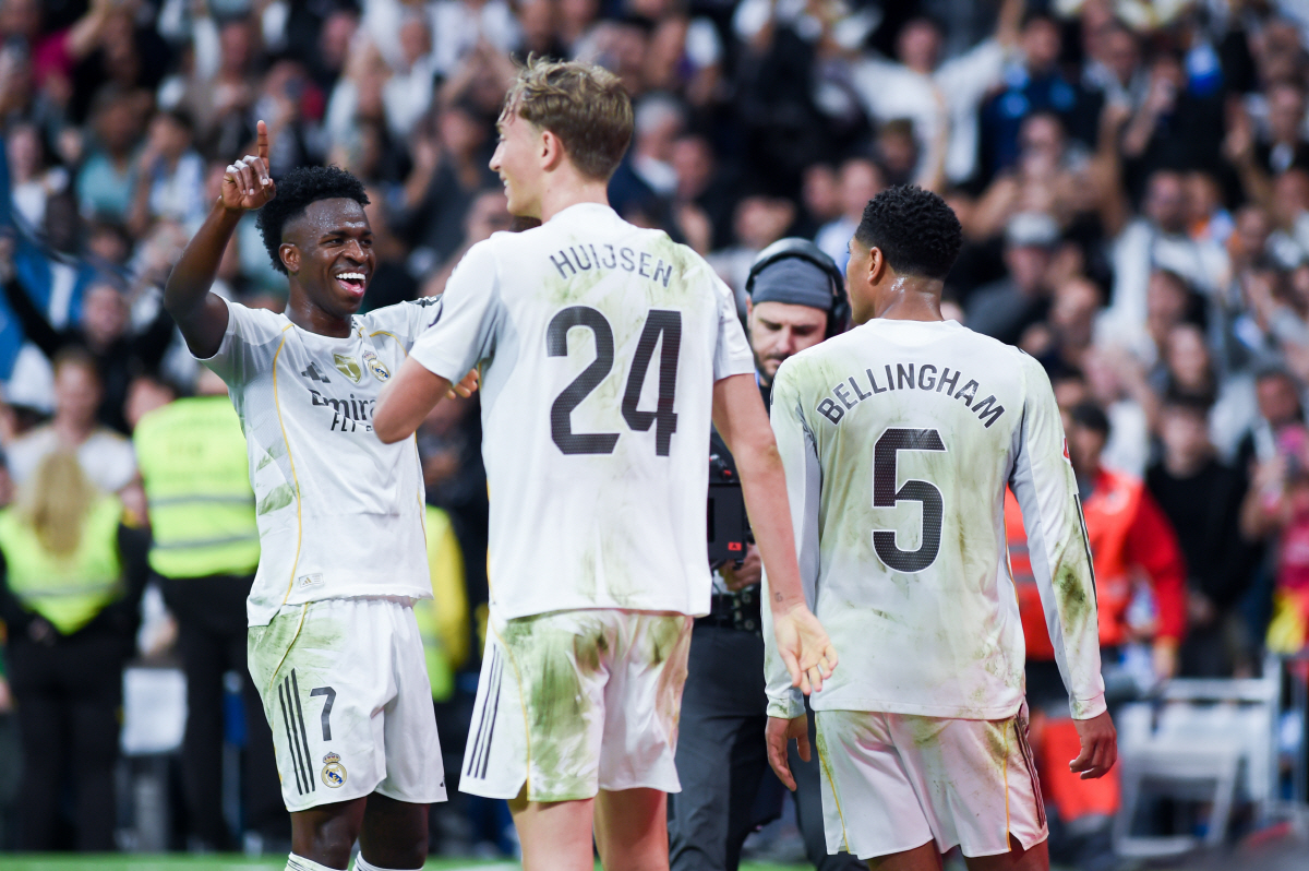 짜릿한 반전! '슈퍼스타 비니시우스' EPL행 현실화→'리버풀·맨시티·맨…