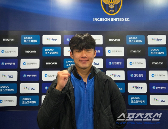 윤정환 감독의 '2025년 히트상품' 박승호, K리그2 영플레이어상 1순…